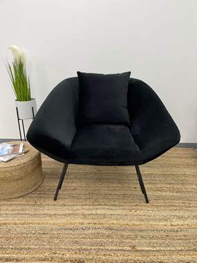 כורסא בעיצוב מודרני כריסטינה בבד קטיפתי בגוון שחור  : image 1